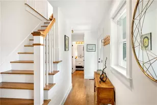 27 Massasoit Ave, Bristol, RI 02809 - Photo 4