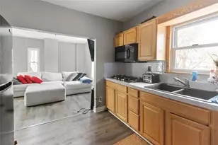 9 Odonnell Ave, Warwick, RI 02886 - Photo 8