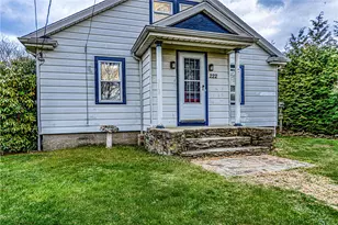 222 Peckham Ave, Middletown, RI 02842 - Photo 2