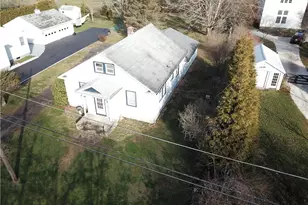 222 Peckham Ave, Middletown, RI 02842 - Photo 26