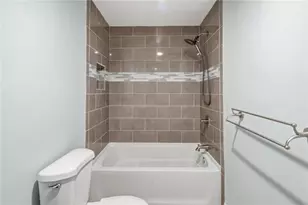 752 Quaker Ln, Warwick, RI 02818 - Photo 14