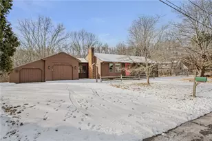 75 Lantern Ln, North Kingstown, RI 02852 - Photo 4