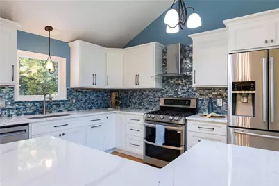 8 Robin Drive, North Kingstown, RI 02852 - Photo 10