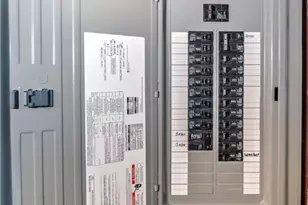 154 Camden Ave, Providence, RI 02908 - Photo 30