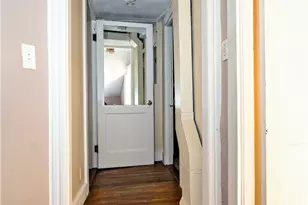 154 Camden Ave, Providence, RI 02908 - Photo 10