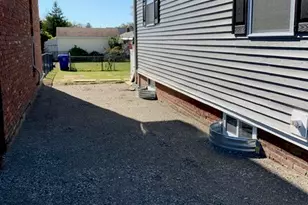 415 Warren Ave, East Providence, RI 02914 - Photo 4