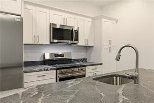 45 Windsor Rd, Cranston, RI 02905 - Photo 8