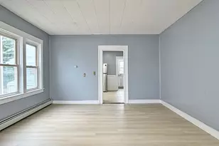 187 Sisson St, Pawtucket, RI 02860 - Photo 4