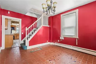 73 Wainwright St, Providence, RI 02908 - Photo 6