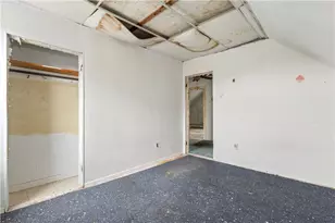 73 Wainwright St, Providence, RI 02908 - Photo 16