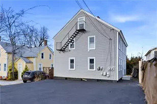 43 Jenkins St, Providence, RI 02906 - Photo 36