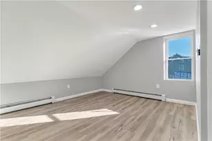 43 Jenkins St, Providence, RI 02906 - Photo 16