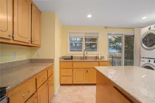 37 Ridge Rd, East Greenwich, RI 02818 - Photo 4