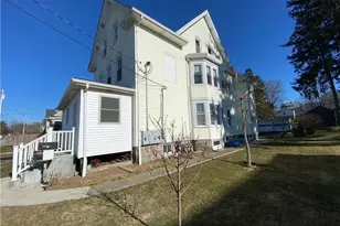 28 Chester Ave, Westerly, RI 02891 - Photo 2