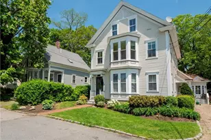 7 Howe St, Bristol, RI 02809 - Photo 2