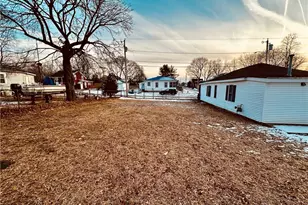 139 Ottawa Ave, Warwick, RI 02889 - Photo 4