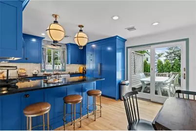 1 Narragansett Avenue, Newport, RI 02840 - Photo 6