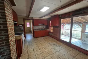 22 Oak St, Hopkinton, RI 02804 - Photo 8