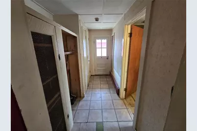 22 Oak Street, Hopkinton, RI 02804 - Photo 4