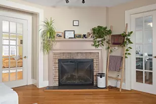 642 Pleasant Valley Pkwy, Providence, RI 02908 - Photo 10