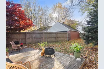 642 Pleasant Valley Parkway, Providence, RI 02908 - Photo 6