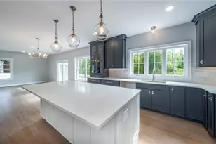 3 Upper Farm Wy, Johnston, RI 02919 - Photo 4