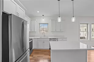 11 Stone St, Providence, RI 02904 - Photo 8
