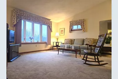26 River Drive, Johnston, RI 02919 - Photo 4