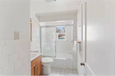 92 Rockland Avenue, Woonsocket, RI 02895 - Photo 24