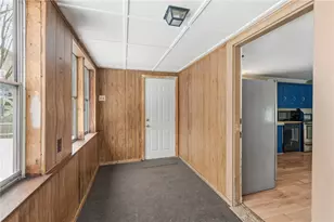 92 Rockland Ave, Woonsocket, RI 02895 - Photo 14