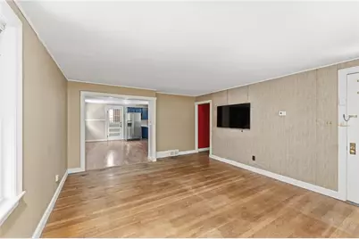 92 Rockland Avenue, Woonsocket, RI 02895 - Photo 20