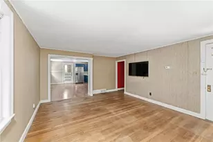 92 Rockland Ave, Woonsocket, RI 02895 - Photo 20