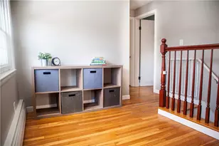 7 Squantum St, Cranston, RI 02920 - Photo 32