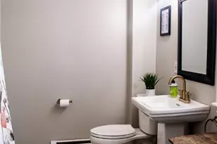 7 Squantum St, Cranston, RI 02920 - Photo 26