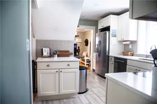 7 Squantum St, Cranston, RI 02920 - Photo 20