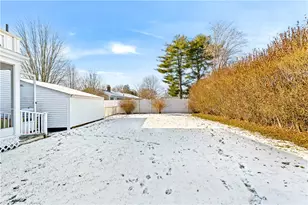 32 Woodbine St, East Providence, RI 02915 - Photo 32