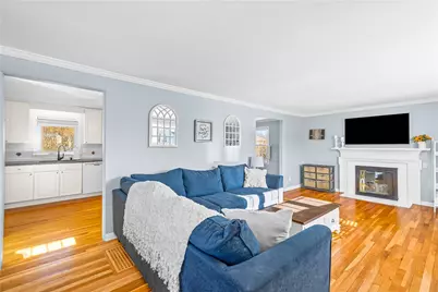 32 Woodbine Street, East Providence, RI 02915 - Photo 8