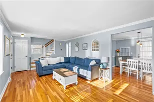 32 Woodbine St, East Providence, RI 02915 - Photo 6