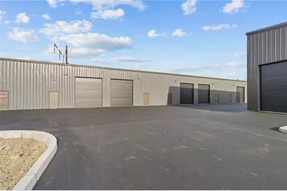 2360 Plainfield Pike #8, Cranston, RI 02921 - Photo 4