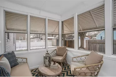 77 Buttonwoods Avenue, Warwick, RI 02886 - Photo 10