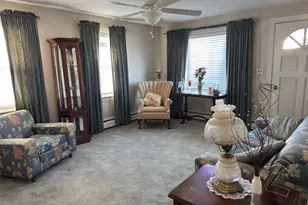 18 Fairmont Ave, Pawtucket, RI 02860 - Photo 4