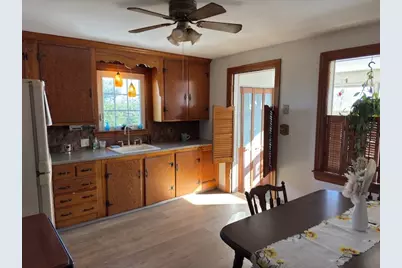 18 Fairmont Avenue, Pawtucket, RI 02860 - Photo 6