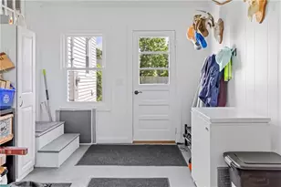 96 Jo Anne Ave, Portsmouth, RI 02871 - Photo 6