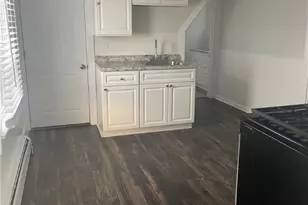 10 Ryan Ave, Bristol, RI 02809 - Photo 4