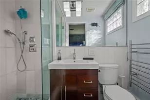 210 Summit Dr, Cranston, RI 02920 - Photo 10