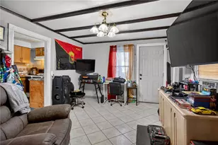 31 Sassafras St, Providence, RI 02907 - Photo 12