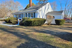 140 Tower Hill Rd, North Kingstown, RI 02874 - Photo 2
