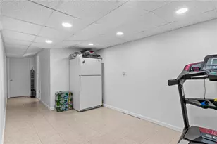 21 Steere Ave, Providence, RI 02909 - Photo 16
