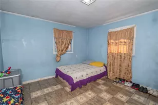 138 Oxford St, Providence, RI 02905 - Photo 12