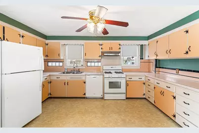 359 Williston Way, Pawtucket, RI 02861 - Photo 8